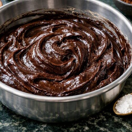 O Truque do Bicarbonato de Sódio em Massas Escuras: A Química da Cor e do Sabor